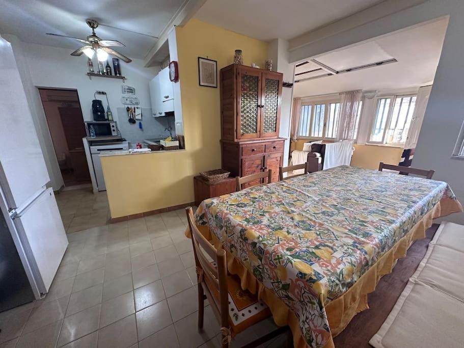 Casa Sulla Spiaggia A Sperlonga Con Parcheggio Gratuito Esterno foto