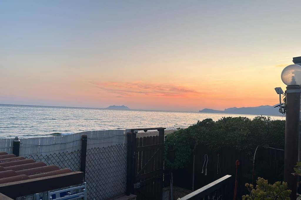 Casa Sulla Spiaggia A Sperlonga Con Parcheggio Gratuito Esterno foto